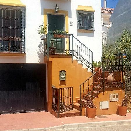 Excelente Habitacion En Bonita Y Tranquila Casa En Benalmadena Pueblo Apartman Kültér fotó